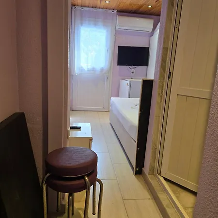 Cesme Pansiyon Δωμάτια σε οικογενειακή κατοικία *